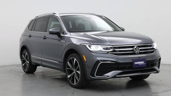 VOLKSWAGEN TIGUAN 4MOTION 2022 3VV4B7AX4NM147394 image